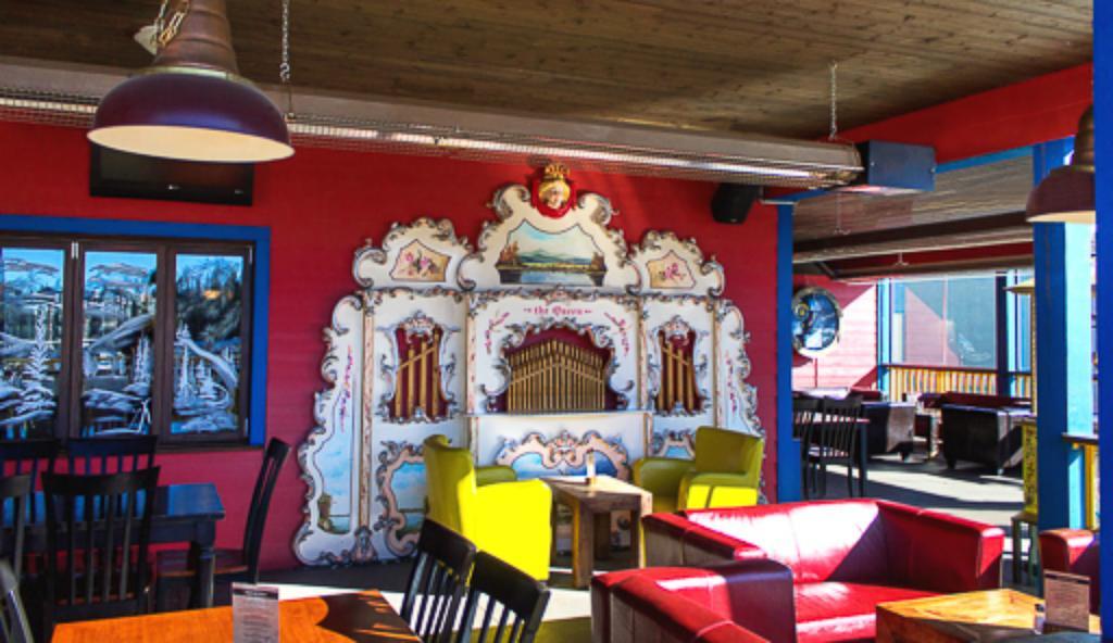 The Bulldog Hotel Silver Star Esterno foto