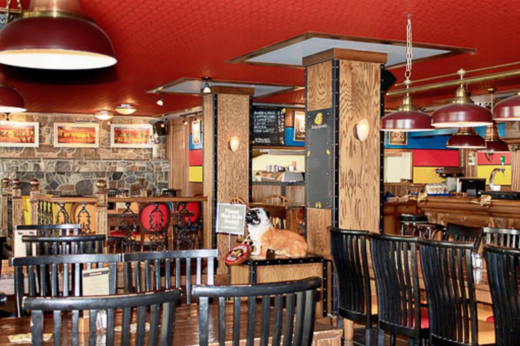 The Bulldog Hotel Silver Star Esterno foto