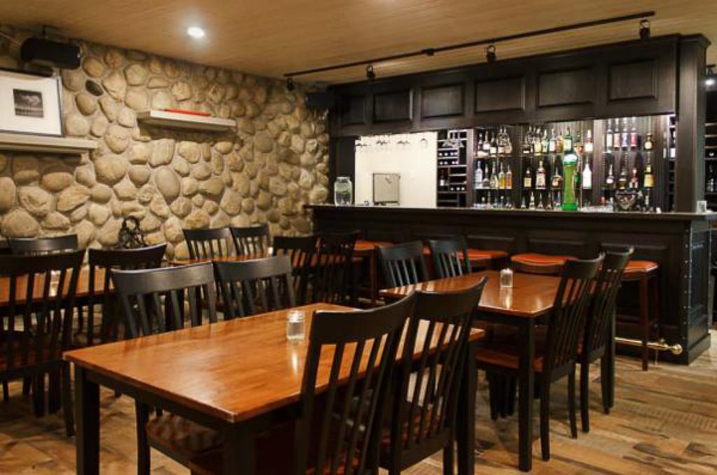 The Bulldog Hotel Silver Star Esterno foto