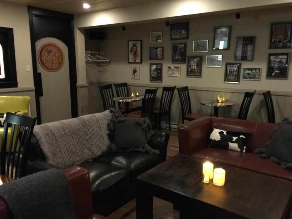 The Bulldog Hotel Silver Star Esterno foto