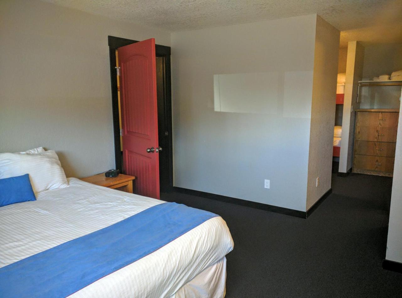The Bulldog Hotel Silver Star Esterno foto